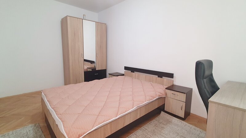 Titan  Zona Policlinica- Burdujeni- Apartament 2 Camere Parc & Metrou