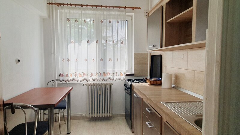 Titan  Zona Policlinica- Burdujeni- Apartament 2 Camere Parc & Metrou